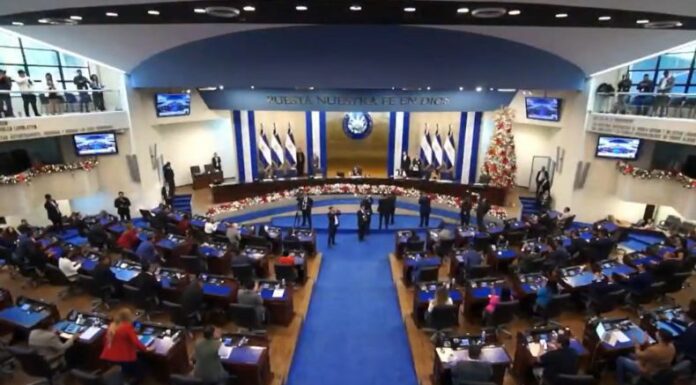 Con 57 votos a favor, los diputados de la Asamblea Legislativa aprobaron una nueva prórroga del régimen de excepción.