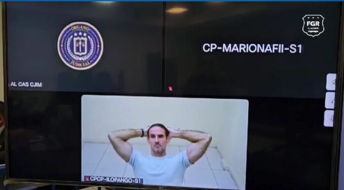 La FGR procesa al exalcalde de San Salvador, Ernesto Muyshondt y a otros ex empleados de la comuna por retención indebida de cuotas laborales.