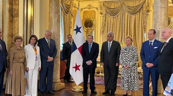 Varios expresidentes latinoamericanos y el presidente de Panamá, José Raúl Mulino, se reunieron hoy con Edmundo González Urrutia.