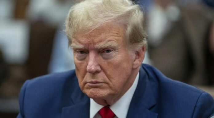 Tras el dictamen, Donald Trump se convierte en el primer presidente convicto en un juicio penal en la historia estadounidense.