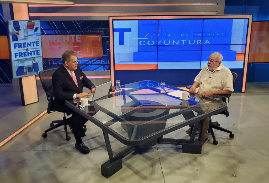 Ricardo Navarro, presidente del CESTA, considera que El Salvador se está volviendo vulnerable ante el cambio del clima.