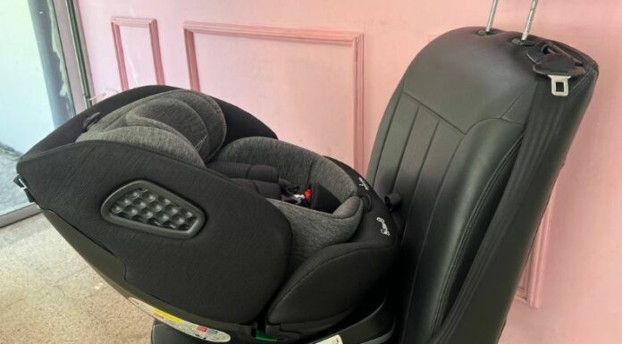 Una silla adecuada para automóvil puede reducir hasta un 75% el riesgo de muerte de un niño en un accidente y prevenir hasta un 90% las lesiones.