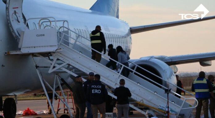 Las detenciones de salvadoreños con estatus irregular en EE. UU. disminuyeron en un 33.2 % en 2024, según datos de la Patrulla Fronteriza.