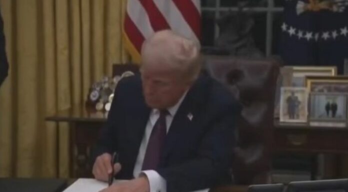 El presidente de Estados Unidos, Donald Trump, ordenó retirar a Estados Unidos de la Organización Mundial de la Salud (OMS).