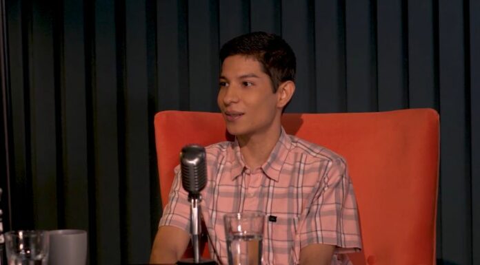 Conozcamos al joven que está detrás de Valentín Elizalde, el ganador de la segunda temporada de Yo me llamo El Salvador.