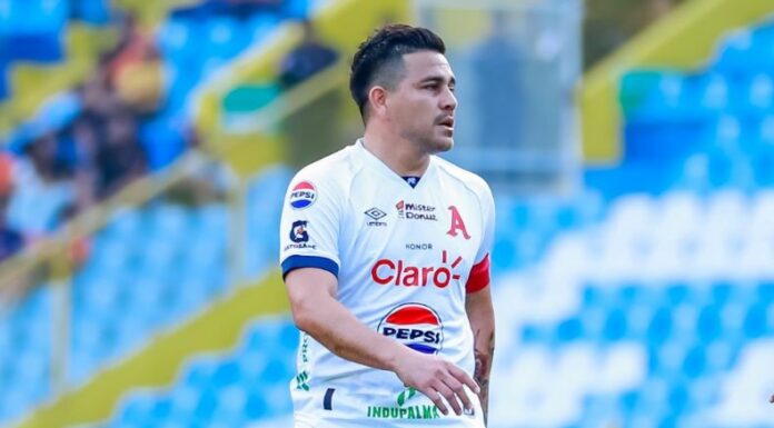 El delantero nacional llegó a un acuerdo para rescindir su contrato con Alianza.