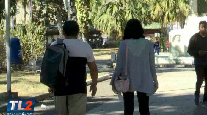 Cuando un hijo llega a la etapa de adolescencia otorgar permisos asegurando siempre la protección y libertad se vuelve un desafío para los padres.