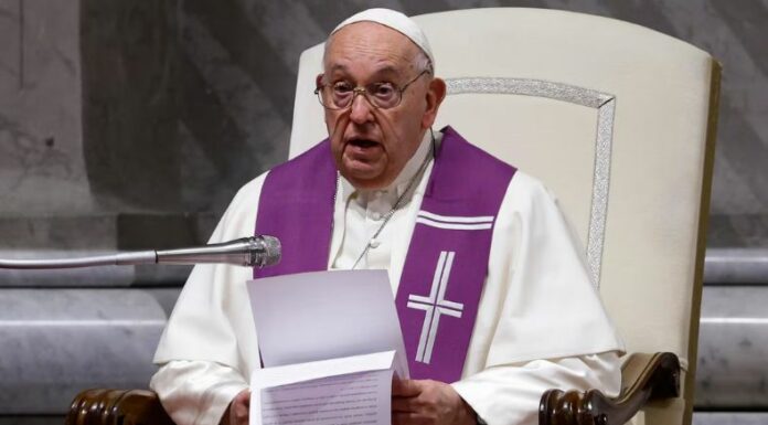 El Vaticano publicó hoy su doctrina sobre la Inteligencia Artificial (IA), un instrumento que según la Santa Sede ofrece oportunidades, pero también conlleva grandes “desafíos éticos” para la humanidad.