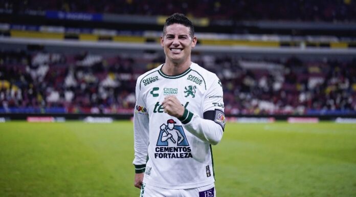 El técnico de Chivas Guadalajara, Óscar García, fue sancionado con tres partidos tras pegarle una patada en pleno partido a James Rodríguez.