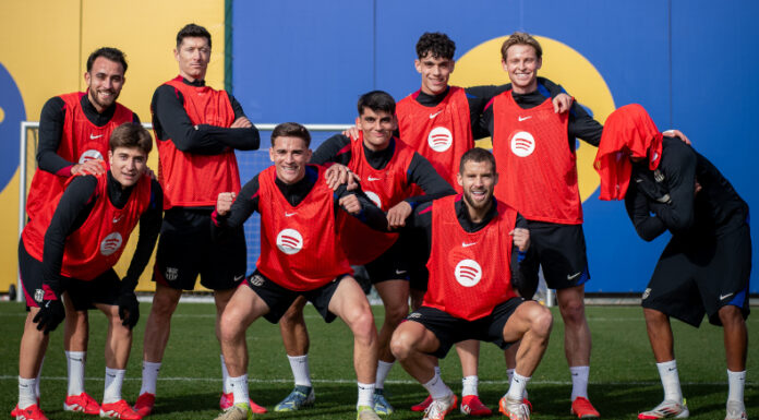 Barcelona recibe al Alavés con la gran oportunidad de meterse de nuevo en la pelea del título del campeonato español.