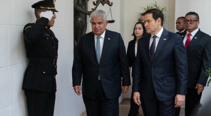 El secretario de Estado de EE. UU., Marco Rubio, se reúne este domingo con el presidente, José Raúl Mulino, en el Palacio de las Garzas.