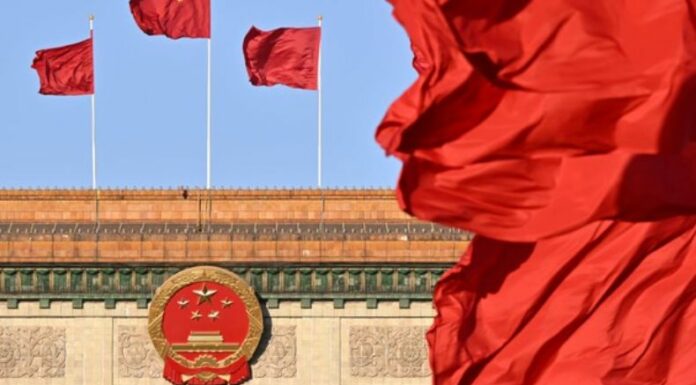 China impone el 15% de aranceles a la importación de carbón, gas natural licuado y el 10% a otros productos.