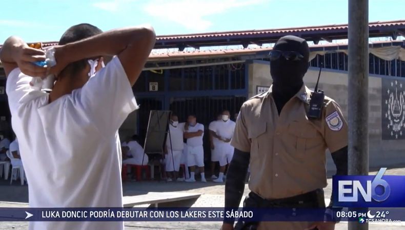 La medida buscaría que los menores de edad infractores vinculados a pandillas cumplan sus condenas junto a adultos.