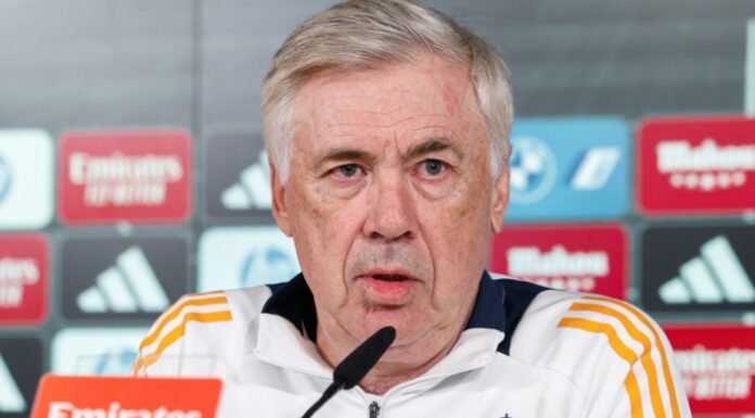 Ancelotti en conferencia de prensa evitó hablar del arbitraje luego del polémico penal a favor del Atlético en el derbi de este sábado.