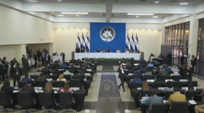 Con 59 votos a favor, los diputados de la Asamblea Legislativa aprobaron este viernes la Ley Anticorrupción.