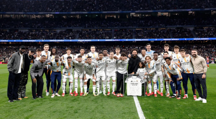 Marcelo anunció su retiro como futbolista profesional el jueves y previo al derbi de Madrid fue homenajeado por el club blanco.