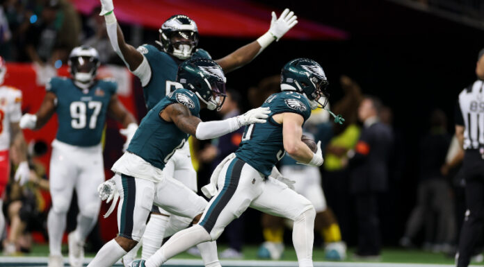 Philadelphia Eagles derrotaron de forma clara a los Kansas City Chiefs para quedarse con el trofeo de campeones en el Super Bowl LIX.