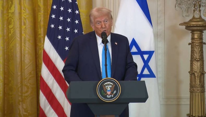 El presidente estadounidense, Donald Trump, dijo que los palestinos no tendrían derecho al regreso a Gaza, según su propuesta para que Estados Unidos tome el control de ese territorio.