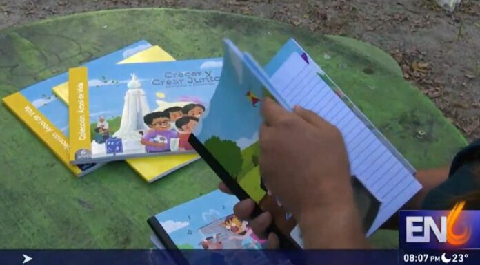 Con el inicio del año escolar y la entrega de paquetes escolares padres de familia aseguran que estos no son iguales comparados otros años.