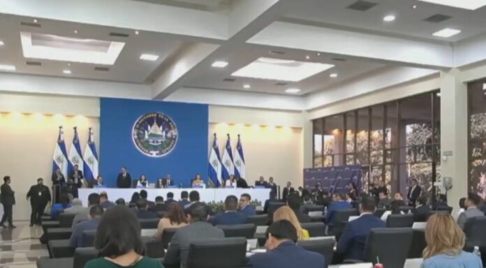 Con 58 votos a favor, la Asamblea Legislativa eliminó la deuda política al derogar el artículo 210 de la Constitución.