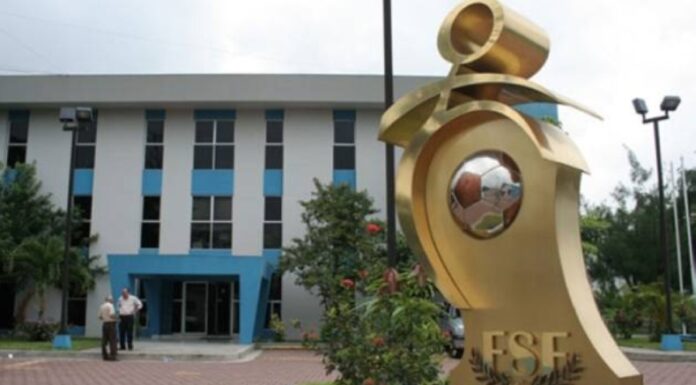 FESFUT perdió una millonaria demanda del técnico español Roberto Díaz Mourelo, que también se dedica a la pastelería.