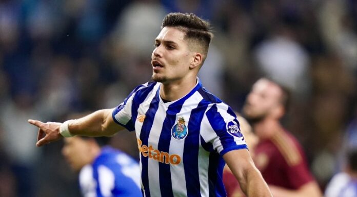 FC Porto y Roma empataron en el duelo de ida de los playoff de la UEFA Europa League disputado en Portugal.