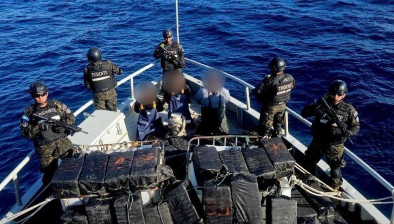 La Marina Nacional incautó en las últimas horas 1.7 toneladas de cocaína, valoradas en $44.8 millones.