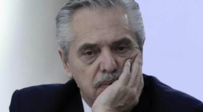 El expresidente argentino Alberto Fernández irá a juicio por el caso de violencia de género contra su expareja.