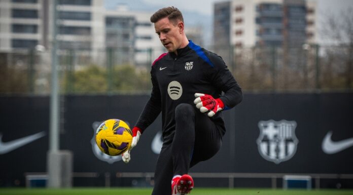 Ter Stegen accedió a firmar el informe médico para ser presentado en LaLiga y el club catalán le devolvió la capitanía.