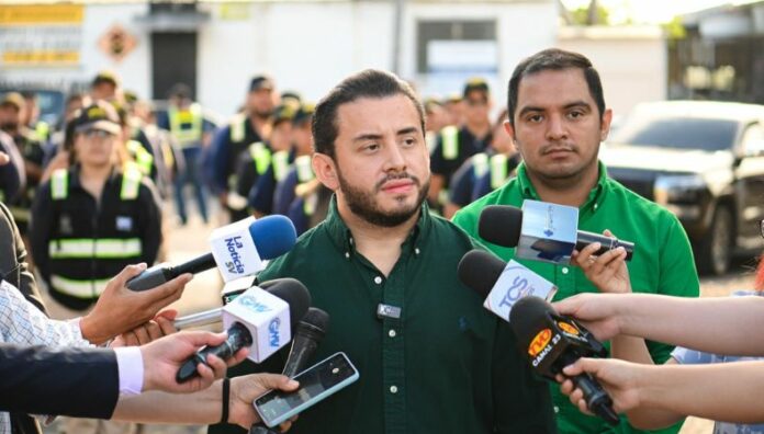 Romeo Rodríguez Escuelas de manejo no son el único sector que se va a intervenir Tras el operativo anticorrupción en oficinas del VMT, autoridades ejecutan inspecciones en escuelas de manejo y empresas examinadoras.