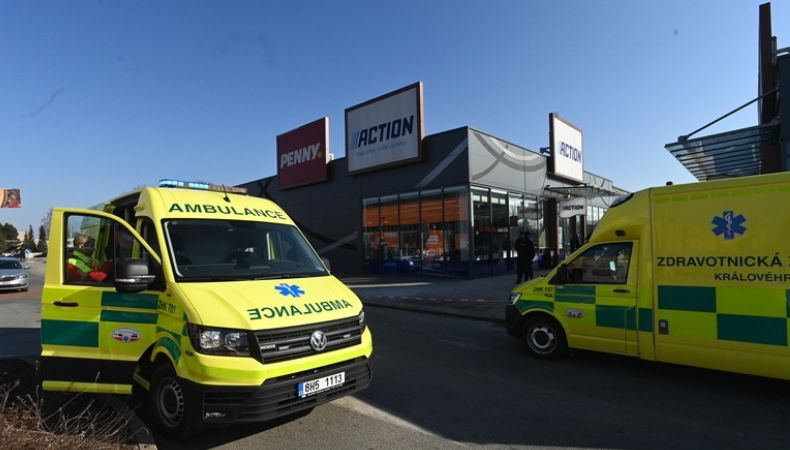 Un ataque con cuchillo en República Checa dejó dos mujeres fallecidas. Las autoridades ya capturaron al presunto responsable.