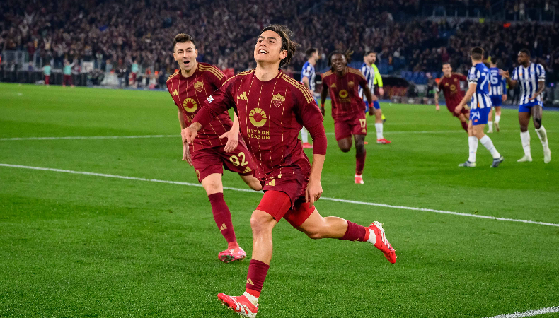 Roma con dos goles del argentino Paulo Dybala se impusieron al Porto de Portugal para clasificar a los octavos de final de la Europa League.