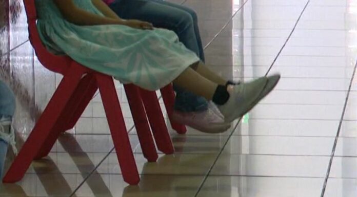 Médicos del sector público y privado confirman un aumento de casos de dengue especialmente en menores de edad.