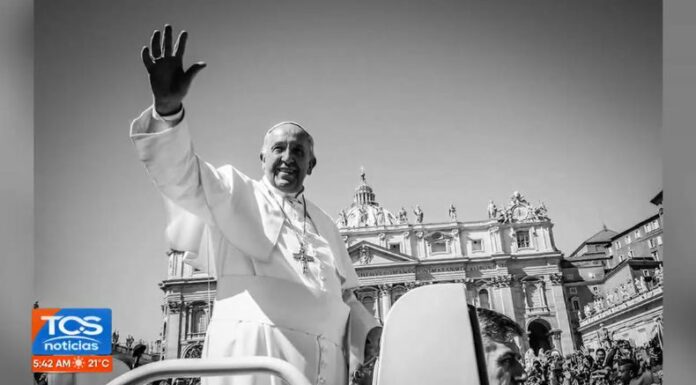 El Papa Francisco fue el primer papa jesuita, el primero de América Latina y además el primer pontífice nacido fuera de Europa.