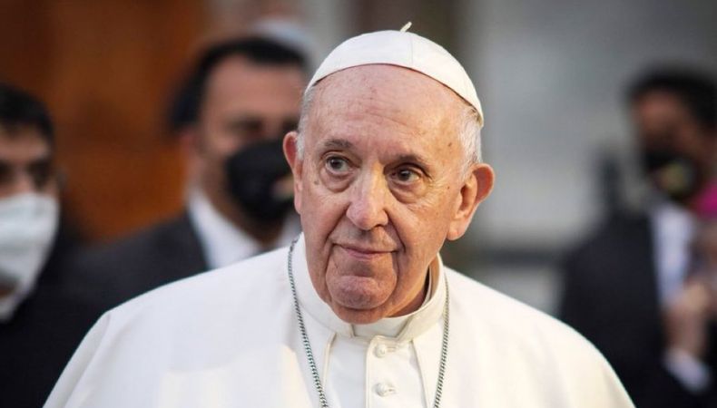 El Vaticano dio a conocer nuevos detalles sobre la condición de salud del papa Francisco.