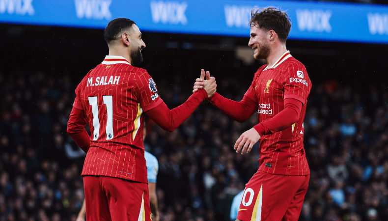 Liverpool derrotó al Manchester City para ampliar a 11 puntos la ventaja sobre el Arsenal en la lucha por el campeonato de la Premier League.