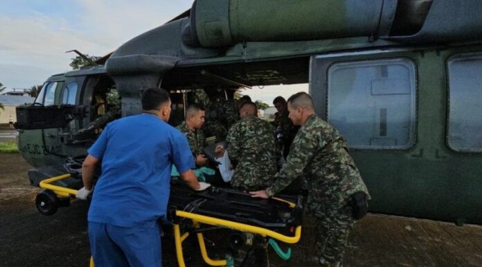 Al menos ocho soldados perdieron la vida y 16 más resultaron heridos en un aparatoso accidente de tránsito registrado en Colombia.