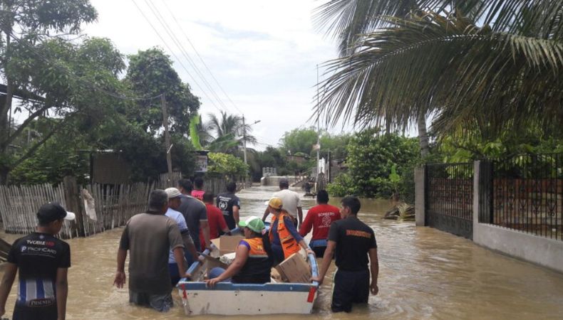 Las fuertes tormentas en Ecuador han afectado a más de 5,000 viviendas, así como varios puentes y carreteras.