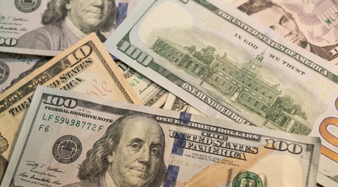 El Servicio Ampliado del FMI brinda asistencia financiera a países que experimentan complicaciones económicas a mediano plazo.