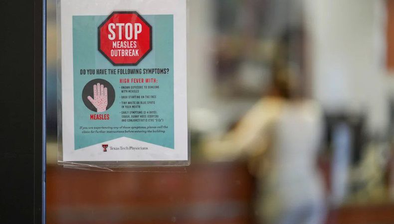 El niño, que no había sido vacunado, fue hospitalizado en Lubbock, al noreste de Texas la semana pasada y dio positivo para sarampión.