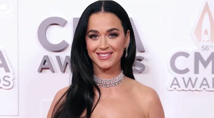 Katy Perry y la periodista Lauren Sánchez, prometida de Jeff Bezos, integrarán una tripulación exclusivamente por mujeres de Blue Origin.