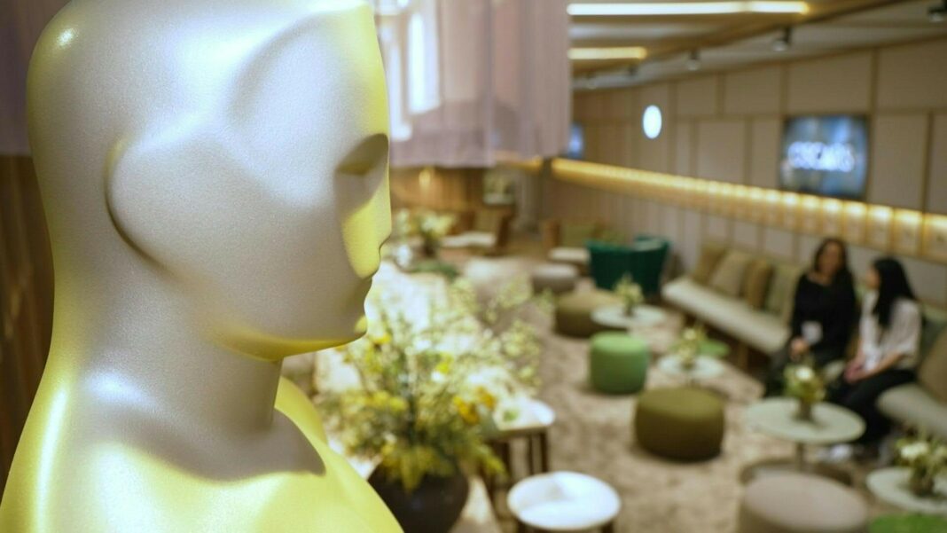 Lejos de los flashes de la alfombra roja, algunas de las estrellas del cine mundial cuentan con una sala más reservada durante la ceremonia de entrega de los premios Óscar.