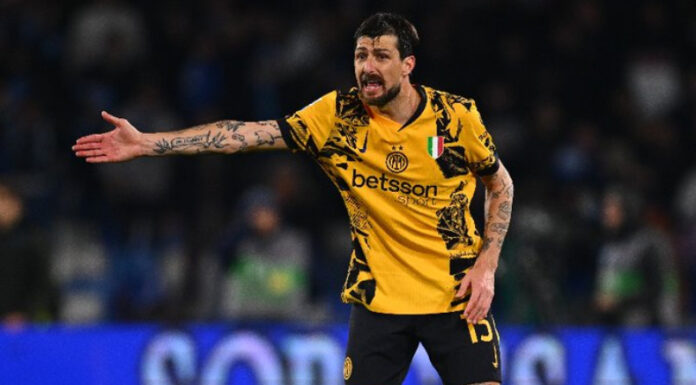 Inter de Milán empató en su visita al estadio Diego Maradona de Nápoles y se mantiene como líder solitario de la Serie A.