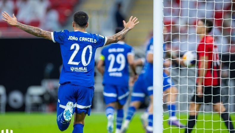 João Cancelo sufrió una lesión en el tendón de la corva, según lo ha comunicado el campeón de la Pro League Saudí