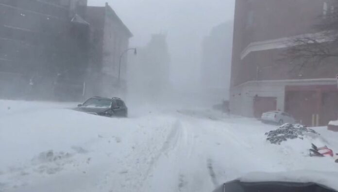 Colapso del vórtice polar desencadenaría frío extremo en EE. UU. Meteorólogos advierten que el colapso del vórtice polar podría provocar un descenso drástico de las temperaturas en zonas de Estados Unidos.