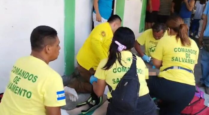 Una mujer falleció y otra resultó lesionada tras ser atropelladas esta tarde en el distrito de Cuscatancingo, San Salvador Centro.
