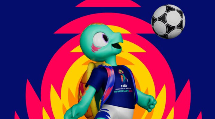 La FIFA presentó la mascota llamada Tikay, una pequeña tortuga que representará la competición para la Copa Mundial Beach Soccer.
