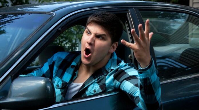 No saber controlar la ira adecuadamente puede convertirse en un grave peligro al volante, poniendo en riesgo la seguridad vial de las personas.