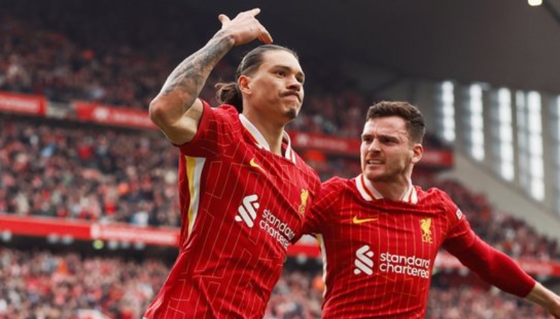 Liverpool venció en casa al Southampton, último de la tabla, para dar un paso más rumbo al título de la Premier League.