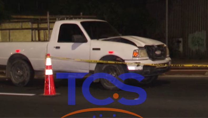 Anoche, un hombre perdió la vida luego de ser atropellado por un vehículo particular en el bulevar Venezuela, San Salvador Centro.